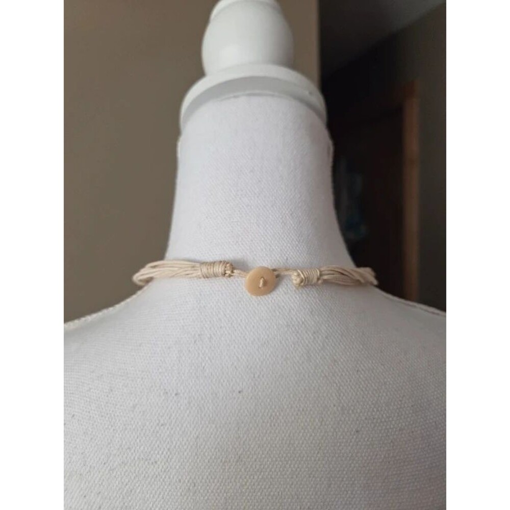 Large shell necklace - Picture 4 of 4